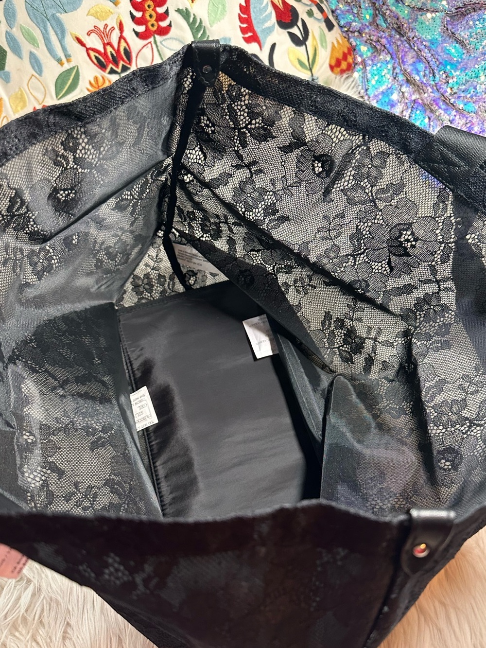VS • Lace and Rhinestone Snap Closure Tote - Picture 10 of 17